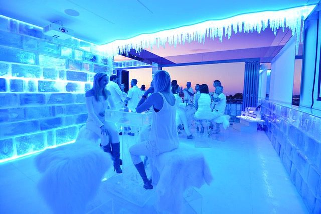 Igloo Bar In Down Under Gold Coast Glassxpressions